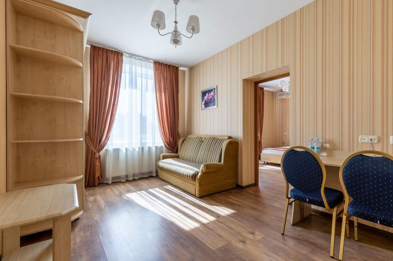 Гостиница Siesta Киев Sofiivska Borshchahivka Luaran gambar